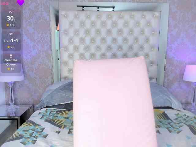 MilaClark webcam