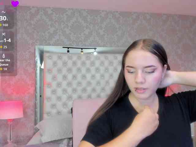 MilaClark webcam