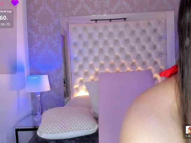 MilaClark webcam