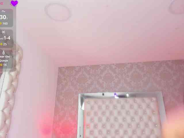 MilaClark webcam