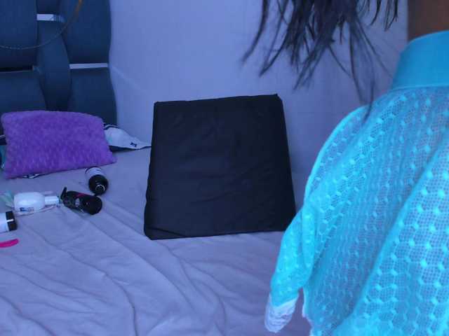 cyndicranforsquirt live cam on BongaCams
