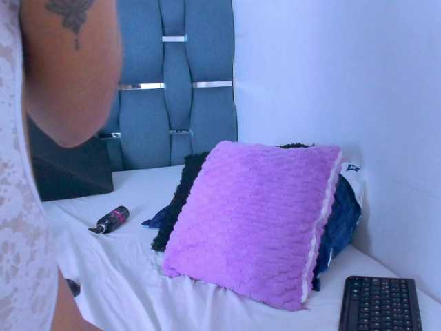 cyndicranforsquirt live cam on BongaCams