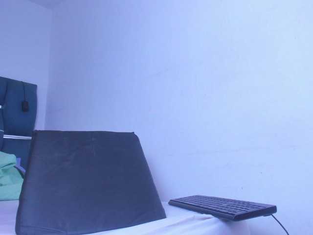 cyndicranforsquirt live cam on BongaCams