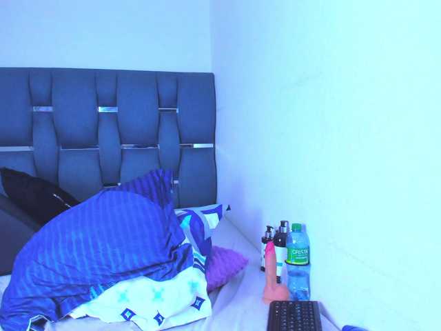 cyndicranforsquirt live cam on BongaCams