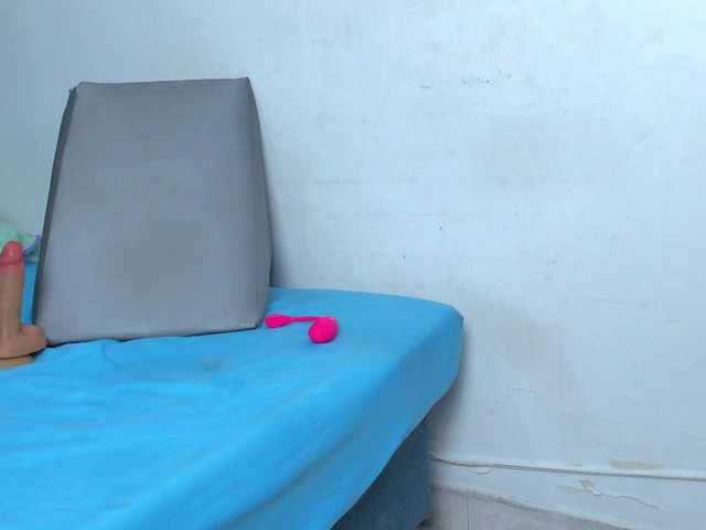 cyndicranforsquirt live cam on BongaCams