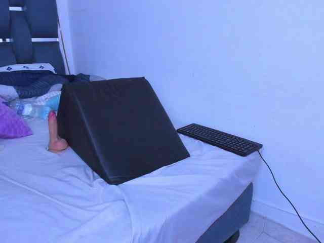 cyndicranforsquirt webcam