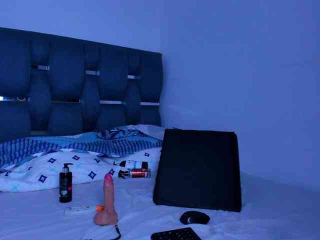 cyndicranforsquirt webcam