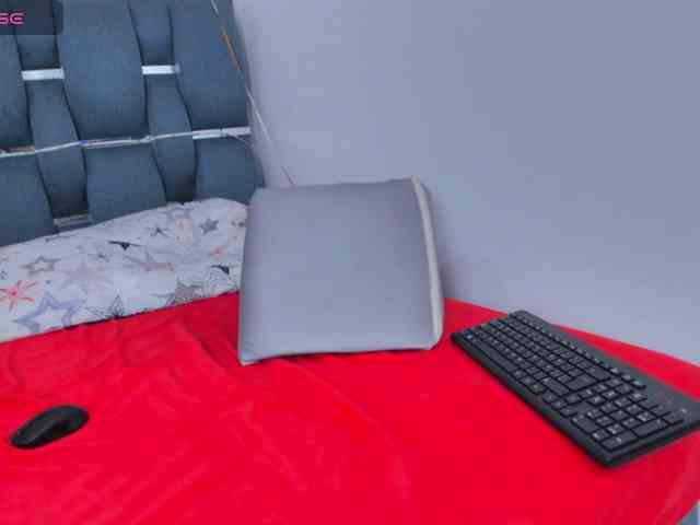 cyndicranforsquirt webcam
