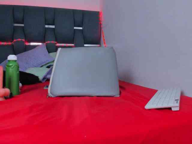 cyndicranforsquirt webcam