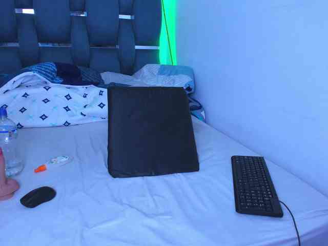 cyndicranforsquirt webcam