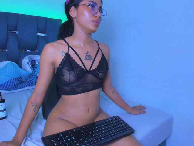cyndicranforsquirt webcam