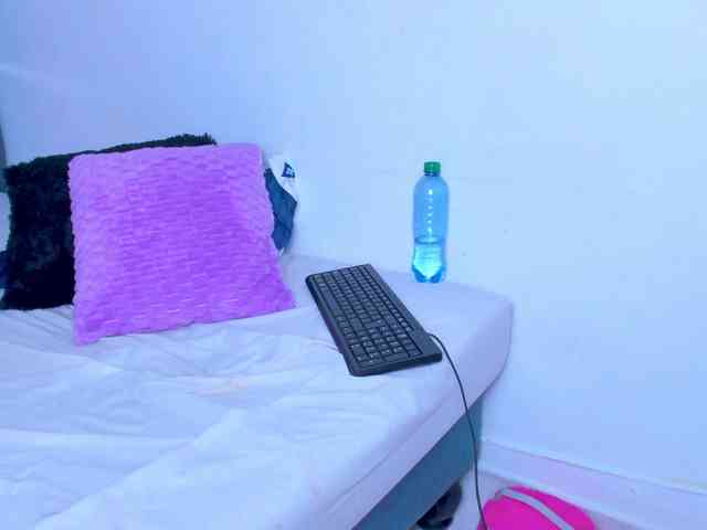 cyndicranforsquirt webcam