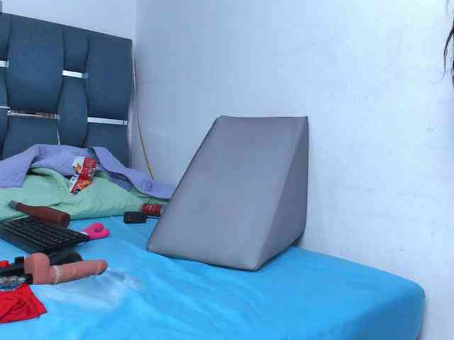 cyndicranforsquirt webcam