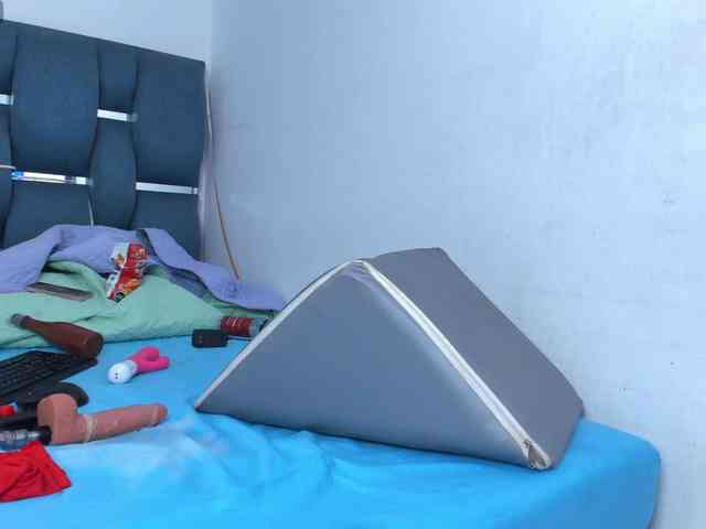cyndicranforsquirt webcam