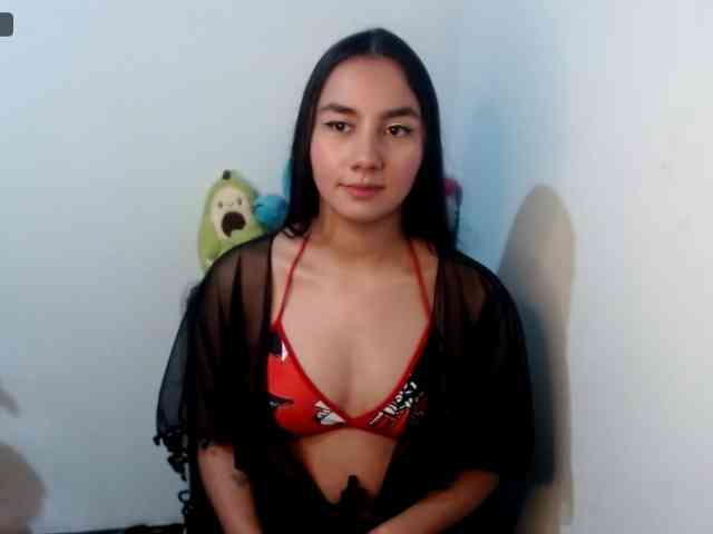 -PrettyLau webcam
