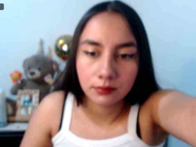 -PrettyLau webcam