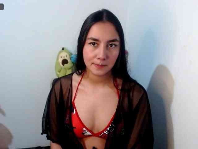 -PrettyLau webcam