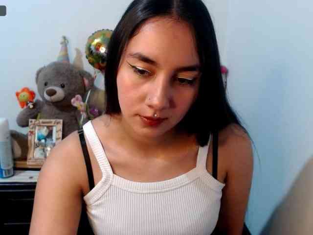 -PrettyLau webcam
