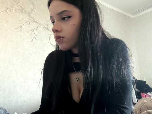 KarriVenture live cam on BongaCams