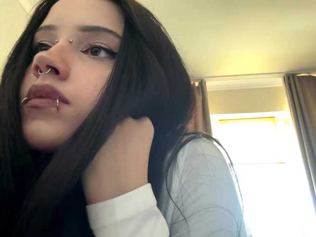 KarriVenture live cam on BongaCams
