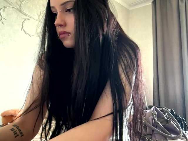 KarriVenture live cam on BongaCams