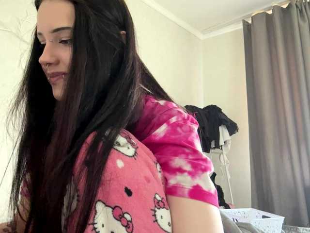 KarriVenture live cam on BongaCams