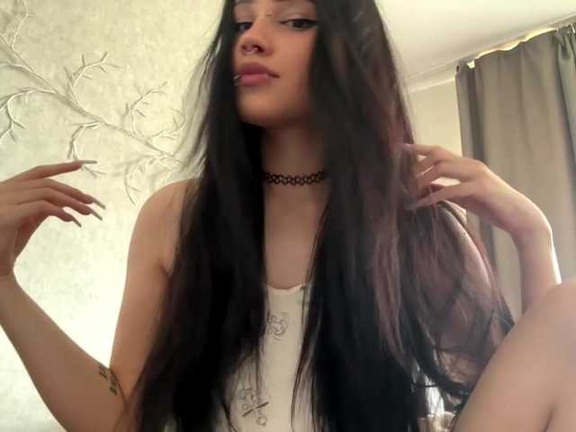 KarriVenture live cam on BongaCams