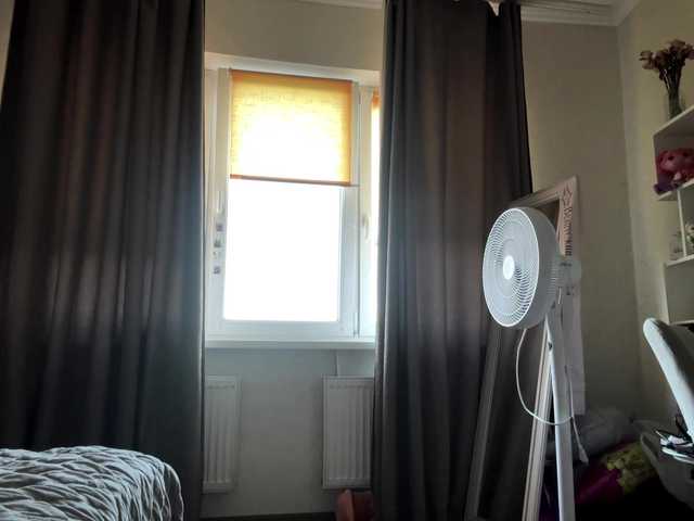KarriVenture live cam on BongaCams