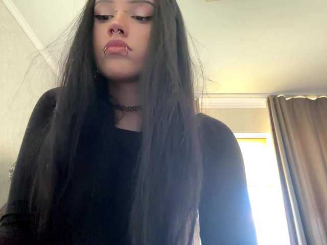 KarriVenture live cam on BongaCams