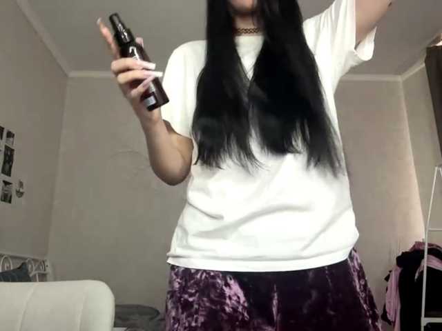 KarriVenture live cam on BongaCams