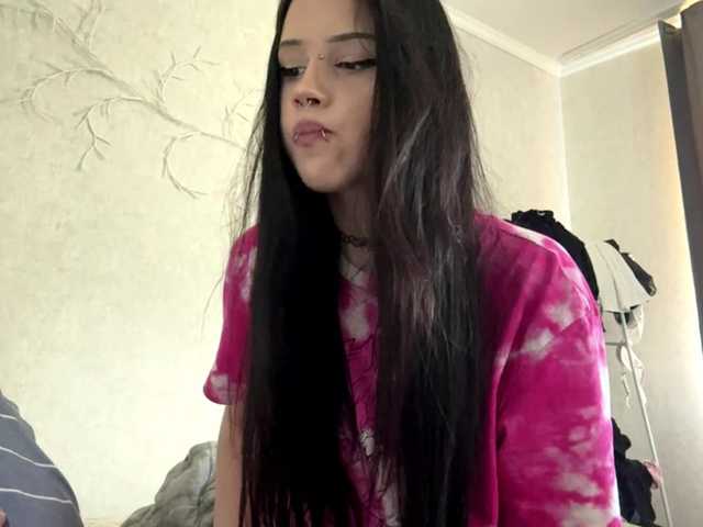 KarriVenture live cam on BongaCams