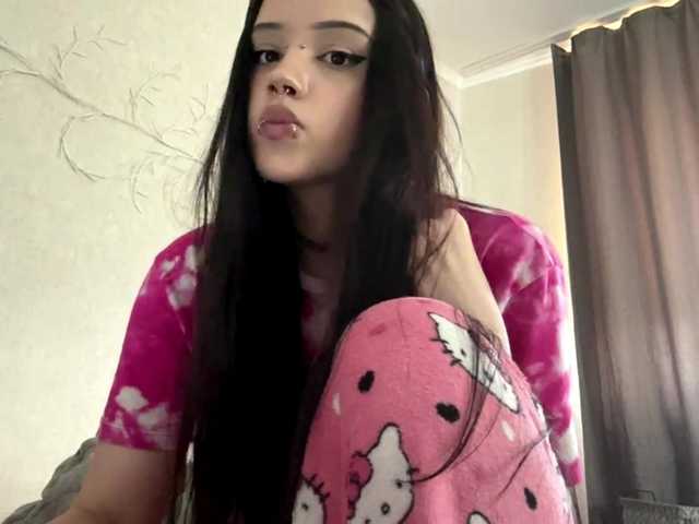 KarriVenture live cam on BongaCams