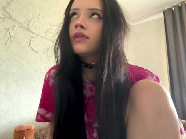 KarriVenture live cam on BongaCams