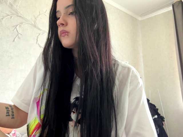 KarriVenture live cam on BongaCams
