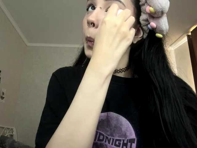 KarriVenture live cam on BongaCams