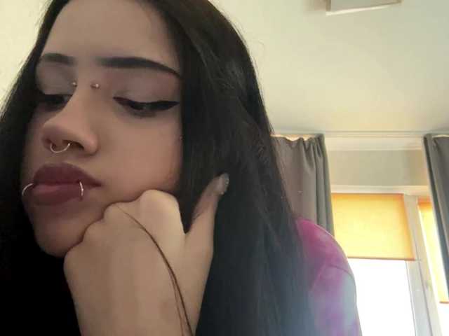 KarriVenture live cam on BongaCams