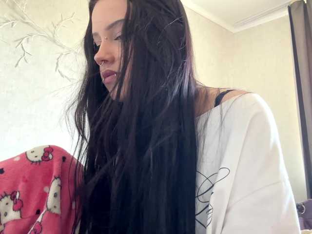 KarriVenture live cam on BongaCams