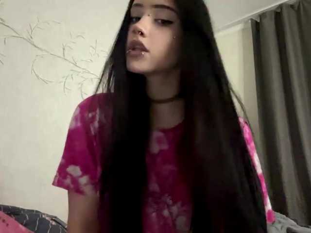 KarriVenture live cam on BongaCams