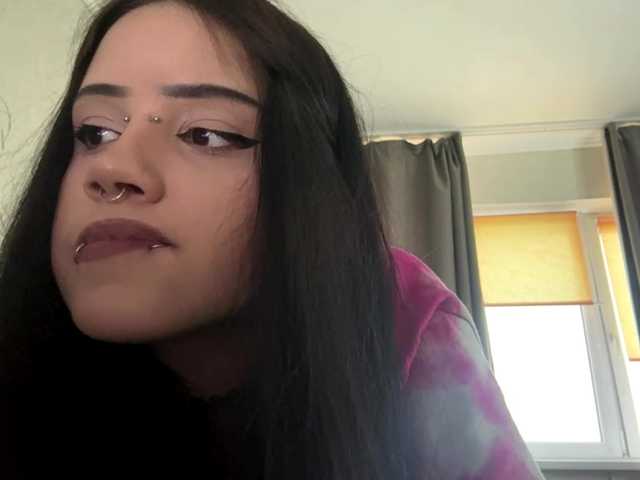 KarriVenture live cam on BongaCams