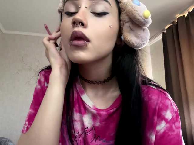 KarriVenture live cam on BongaCams