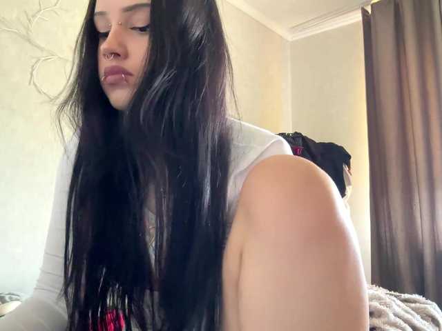 KarriVenture live cam on BongaCams