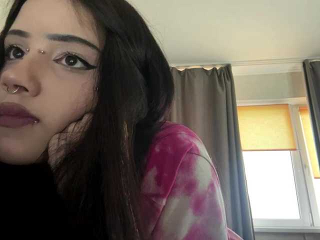 KarriVenture live cam on BongaCams