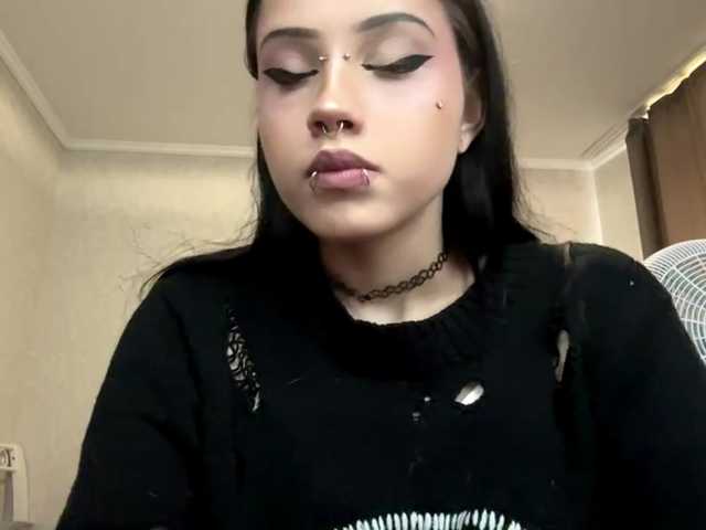 KarriVenture live cam on BongaCams