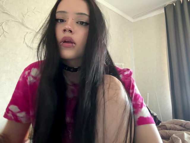 KarriVenture live cam on BongaCams
