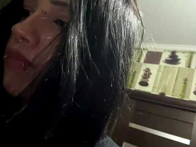KarriVenture live cam on BongaCams