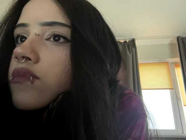 KarriVenture live cam on BongaCams