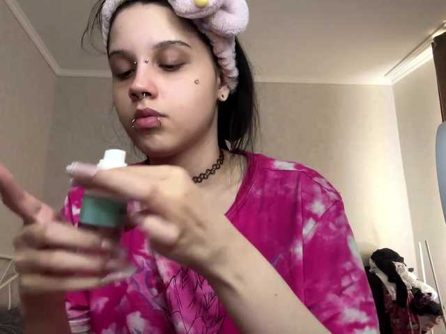 KarriVenture live cam on BongaCams