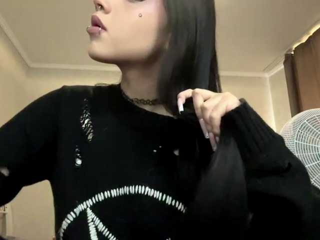 KarriVenture live cam on BongaCams