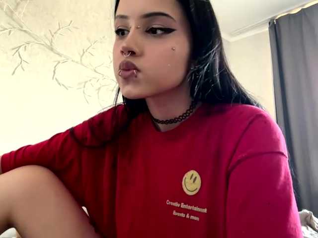 KarriVenture live cam on BongaCams