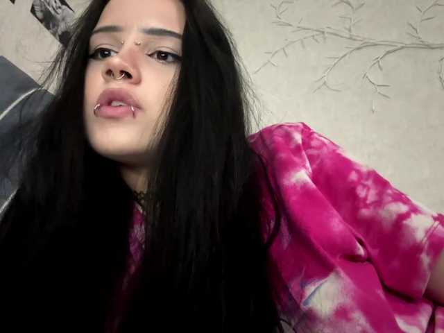 KarriVenture live cam on BongaCams